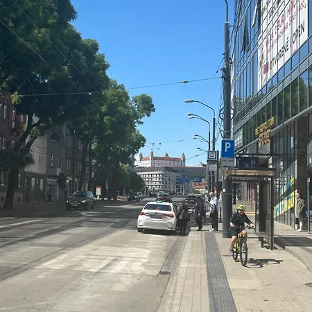 In The Centre - Free Garage Parking 公寓